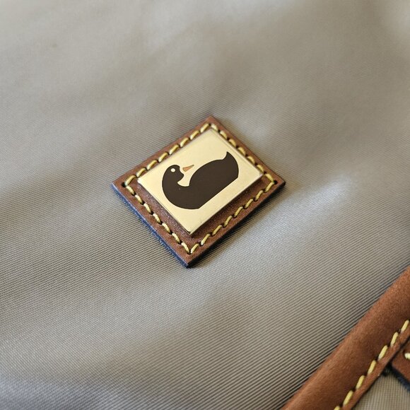 Dooney & Bourke Wayfarer Boho Nylon/Leather Large Shoulder Bag Taupe NWT - Picture 9 of 16